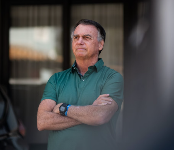 STF condena Jair Bolsonaro a 27 anos e 3 meses de prisão em regime fechado por tentativa de golpe de Estado e outros crimes.