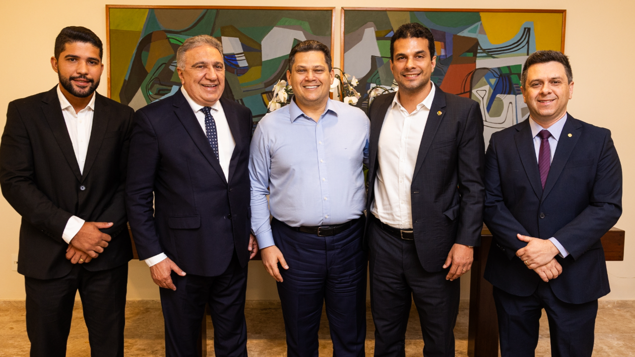 Em Brasília, governador Laurez Moreira garante apoio do Congresso Nacional ao Tocantins