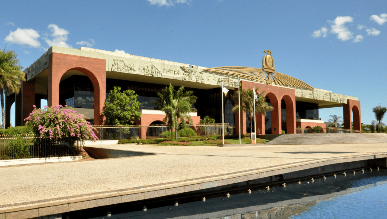 Governo do Tocantins antecipa salário dos servidores públicos para a próxima terça-feira, 27, e injeta mais de R$ 300 milhões na economia