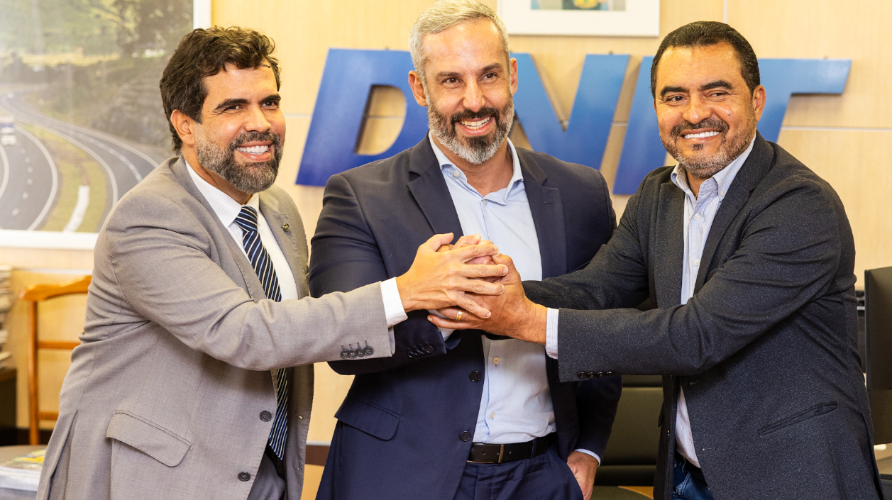 Governador Wanderlei Barbosa anuncia licitação de R$ 110 milhões para recuperar rodovias em Palmas e no Bico do Papagaio