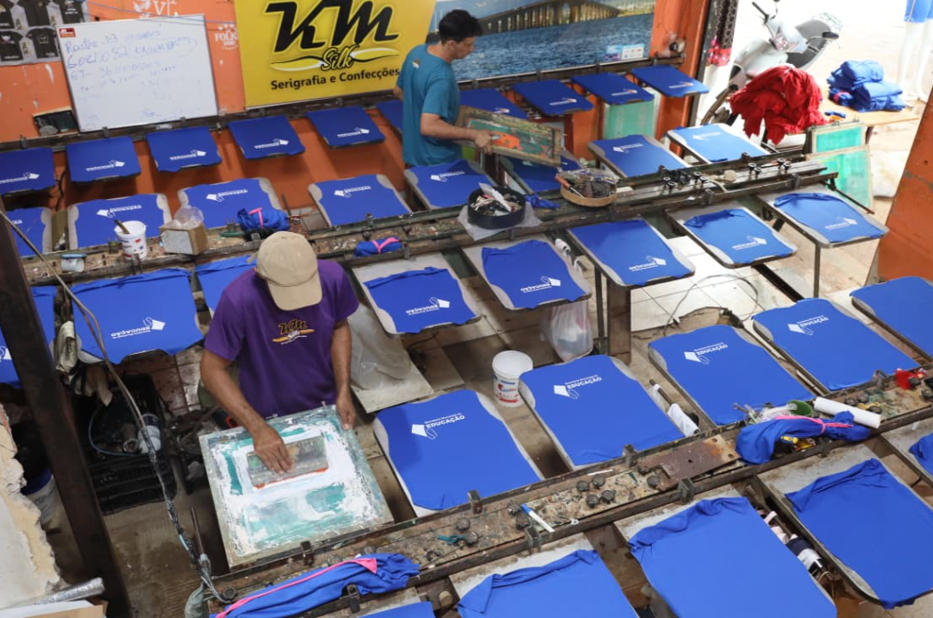 Confecção dos novos uniformes escolares movimenta comércio e gera renda em Palmas