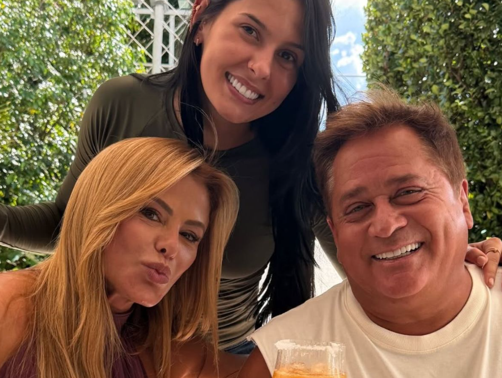 Ana Castela estende visita após reencontro com Zé Felipe