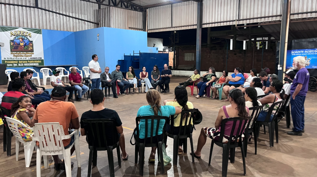 Prefeitura e governo do Estado alinham reforma da Feira do Jardim Taquari com feirantes