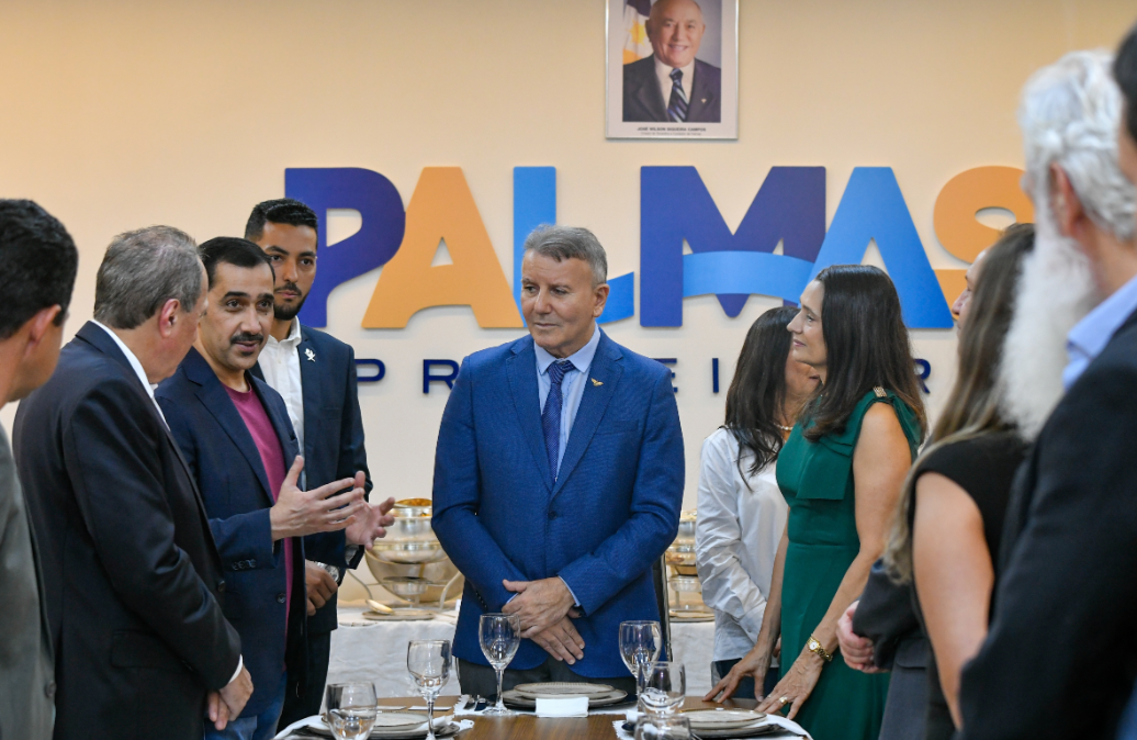 Prefeito Eduardo Siqueira Campos recebe embaixador do Catar e apresenta potencialidades econômicas de Palmas