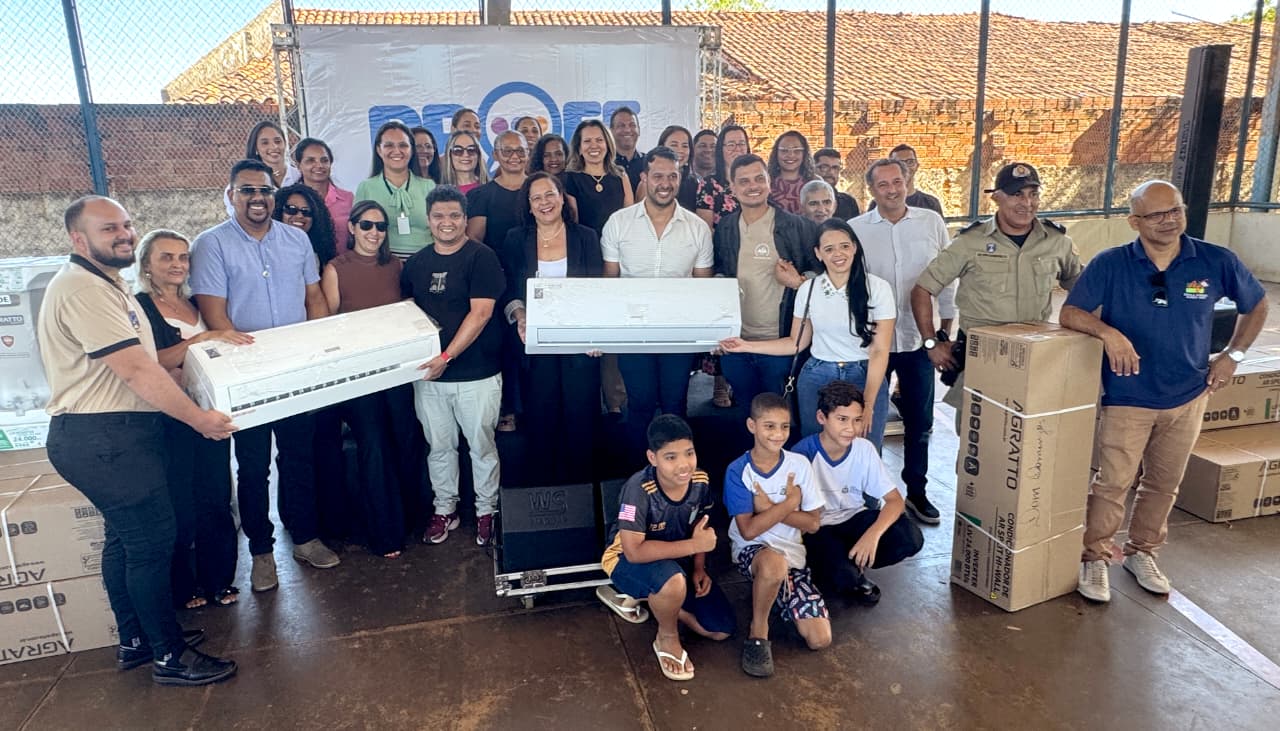 Foto 1 (14) Governo do Tocantins entrega mais de 300 aparelhos de ar-condicionado para escolas da regional de Porto Nacional