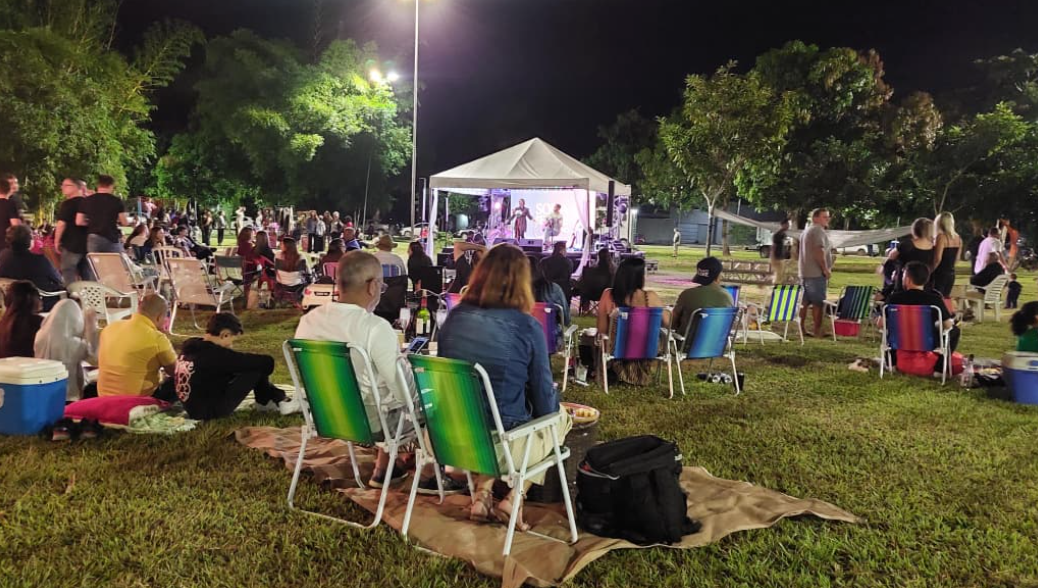 Luau na Serra reúne público expressivo e movimenta Taquaruçu