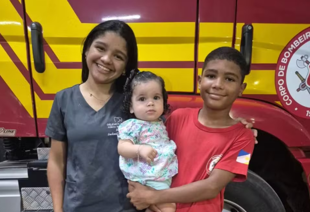 Adolescente salva sobrinha engasgada após curso de Bombeiro Mirim