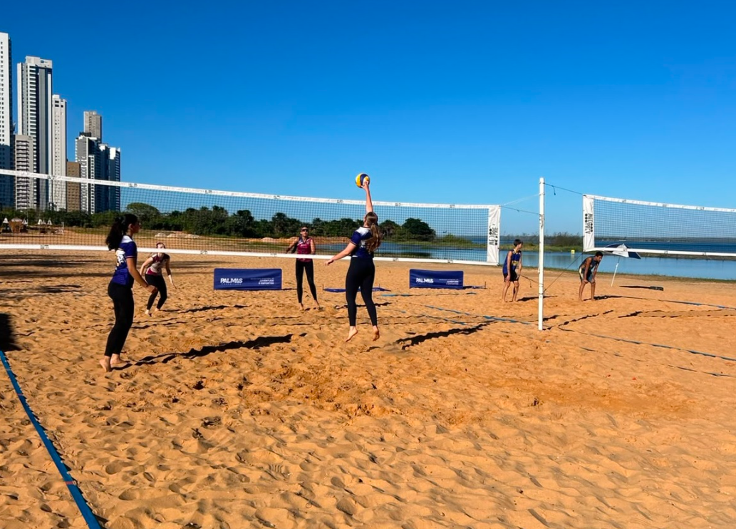 Screenshot 2026-07-21 17.03.34 Atividades esportivas na areia movimentam as praias durante o fim de semana