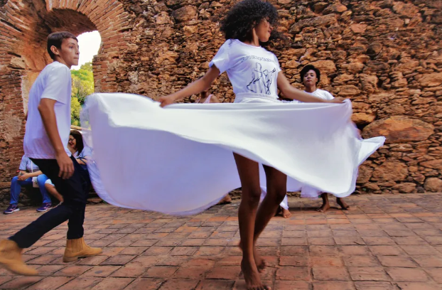 Dança centenária de Natividade conquista reconhecimento histórico