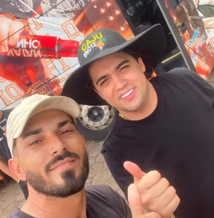 Natanzinho pega moto de trabalhador e faz surpresa no TO