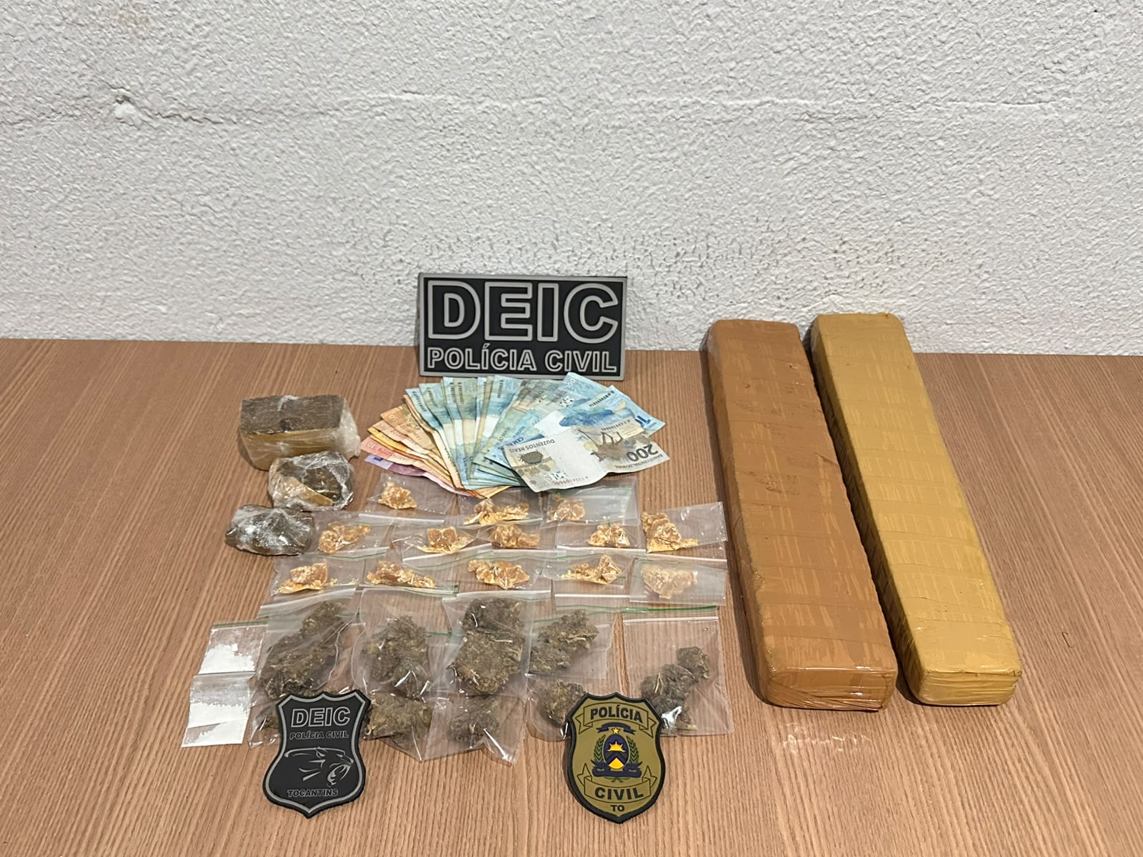 458575 Polícia Civil prende mãe e filho por tráfico de drogas em Paraíso do Tocantins